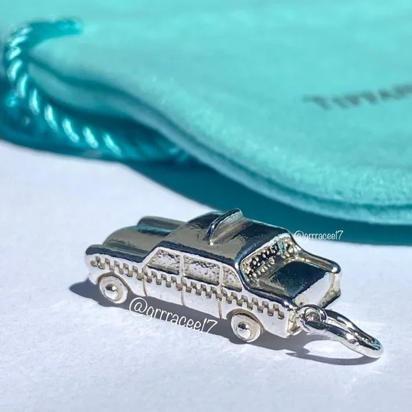 AUTH RARE vintage Tiffany & Co. taxi cab charm/pendant🚕 - Picture 11 of 17